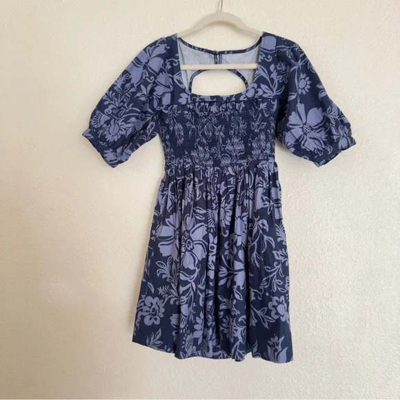 NWOT Free People Dress -Dear Delilah Blue Floral Puff
Sleeve Smocked dress - Picture 3 of 13